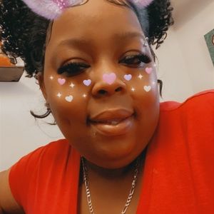 Meet your Posher, Deanna